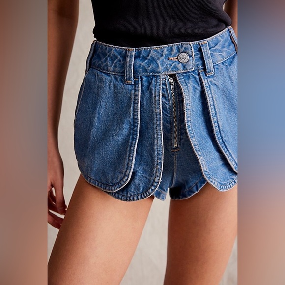 NEW We The Free Prince Street Denim Shorts - Picture 7 of 7
